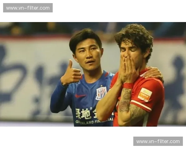 权健vs申花：绿茵场上的恩怨情仇，谁能笑到最后？